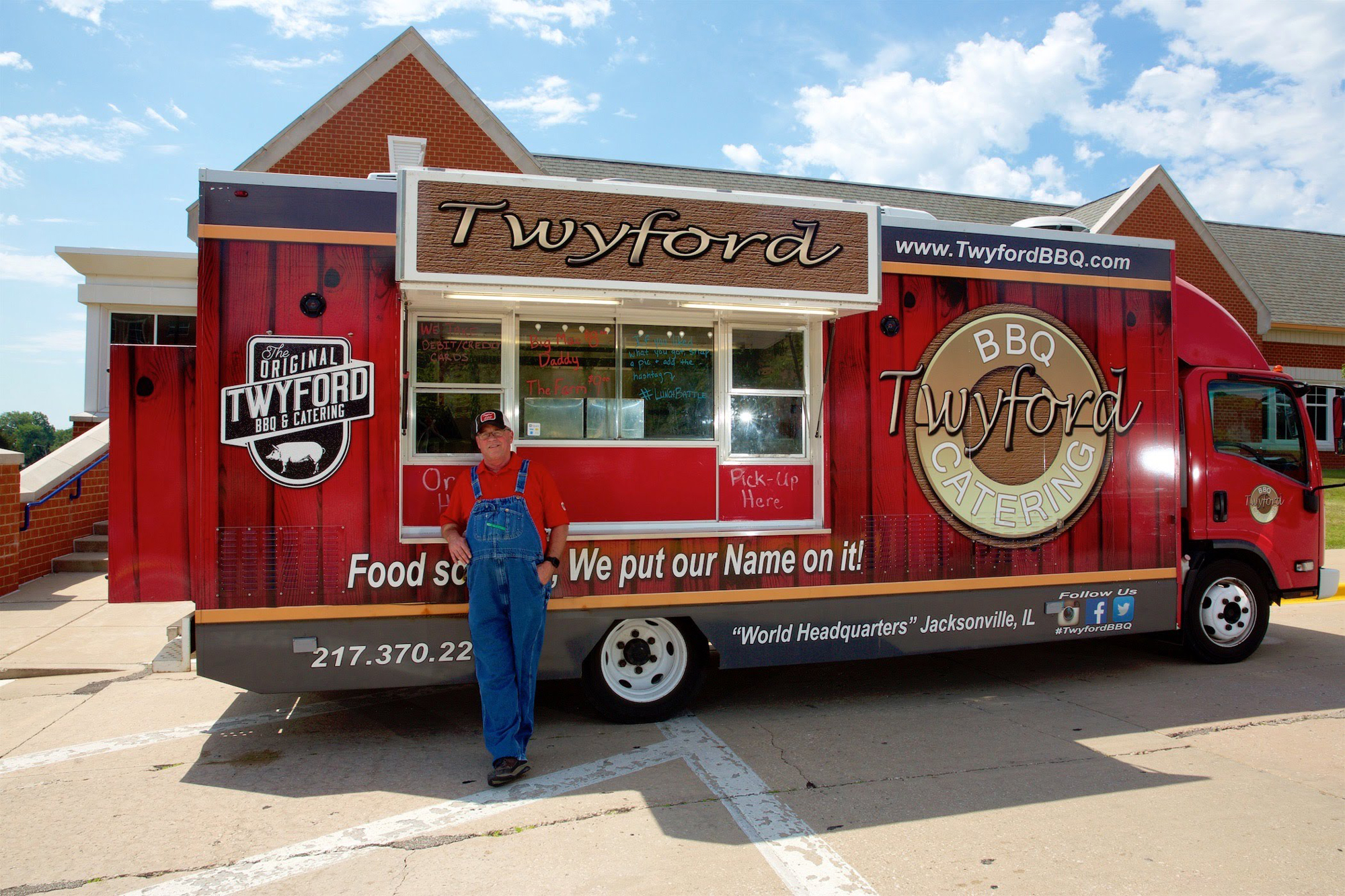 Food-Truck-with-Randy-at-IC-for-Varsity-Club